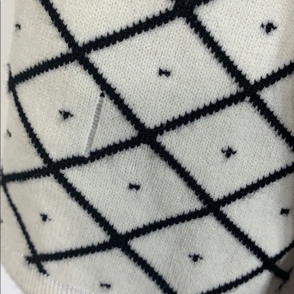 - Chico’s Cream Black Burgundy Scroll Print Cardigan Sweater - Picture 9 of 10